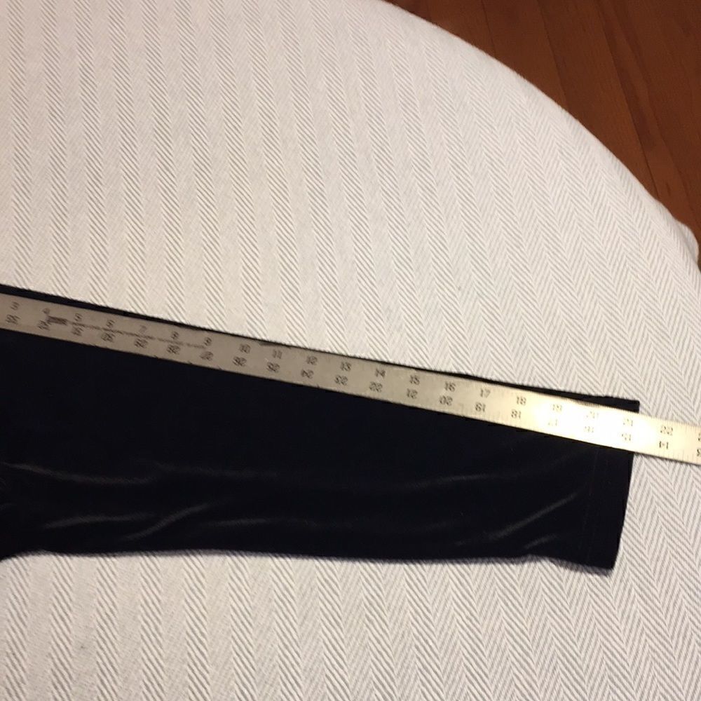 VINTAGE BLACK Velvet Robe  Large, Susan Lawrence, Pit to Pit 23”Preworn - Picture 13 of 14